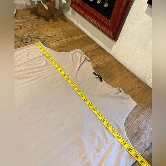 FA CONCEPT – STRETCH SLEEVELESS TOP – SIZE 8 / 3X (SEE MEASUREMENTS) - Picture 6 of 10